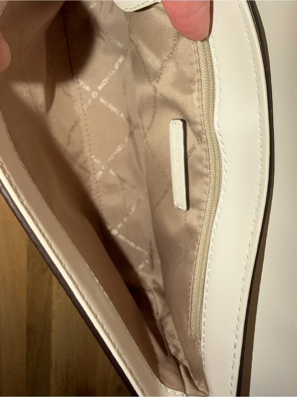 NEW Michael Kors White Pebbled Leather Crossbody Bag